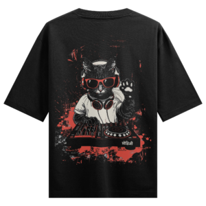 Kitty Graphic Tee
